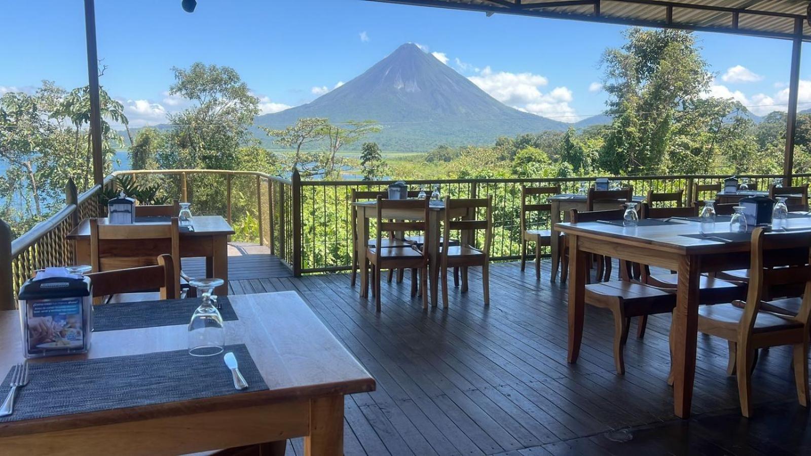Villas Paradise Arenal Volcano Lake View El Castillo Bagian luar foto