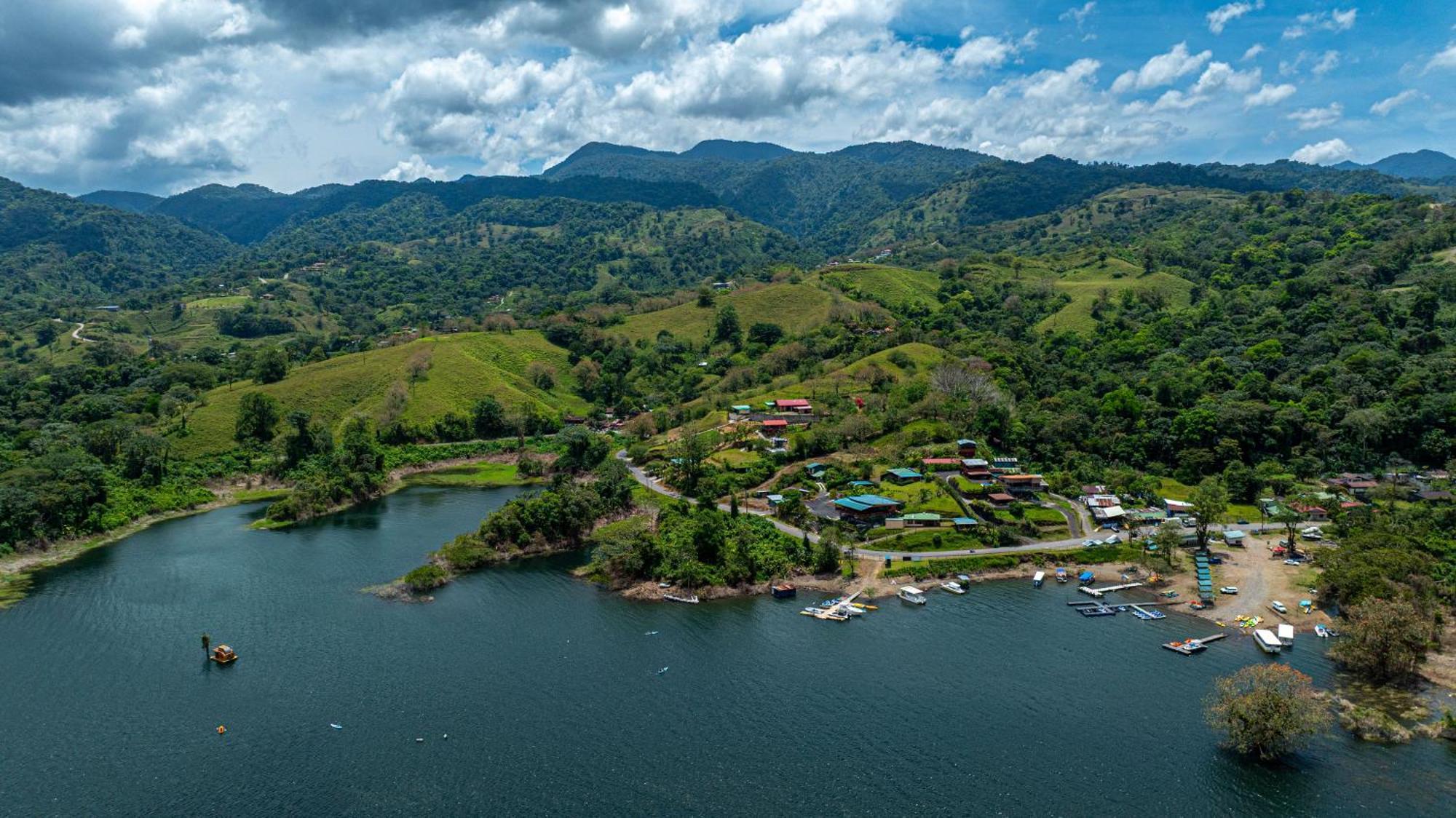 Villas Paradise Arenal Volcano Lake View El Castillo Bagian luar foto